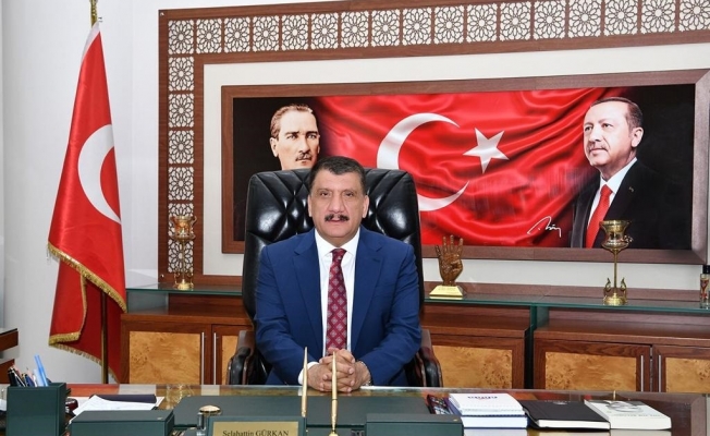 "1 Mayıs emeğin ve alın terinin günüdür"