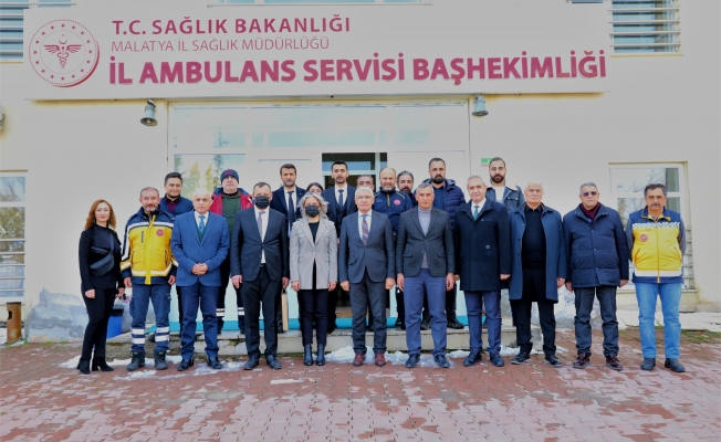 Başkan Güder’den sağlık çalışanlarına anlamlı ziyaret