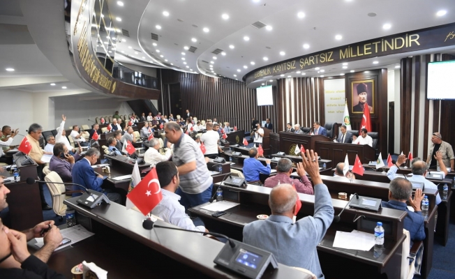 "Zamanında alınan yanlış kararlar bugün karşımıza büyük bir yıkım olarak çıkmakta"