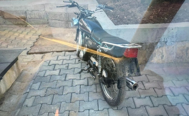 Malatya'da motosiklet takla attı: 1 yaralı