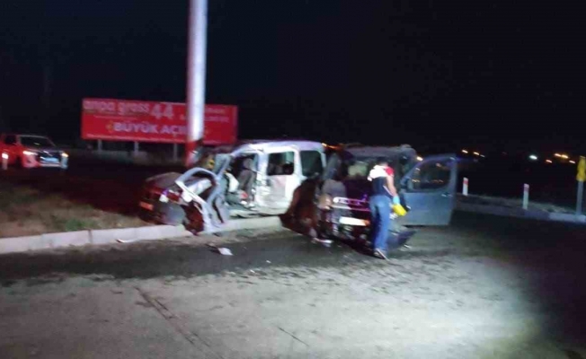 Malatya'da feci kaza : 1 ölü, 4 yaralı
