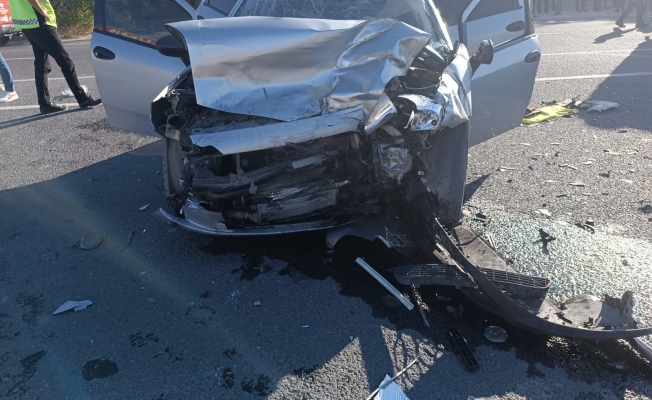 Malatya'da ticari araç ile otomobil çarpıştı: 1 ölü, 5 yaralı!