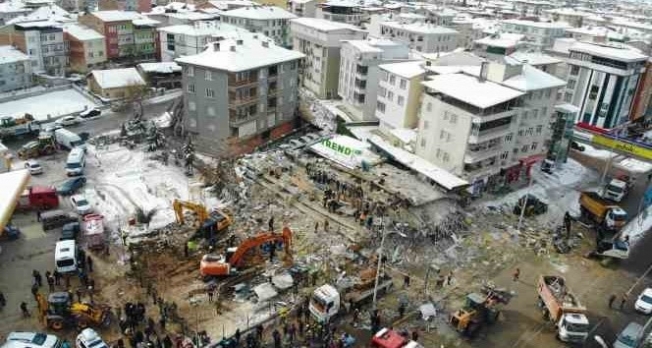 Malatya'da 31 kişinin öldüğü rezidans davası ertelendi!