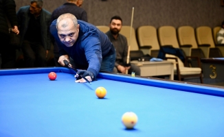 Bilardo tutkunları Yeşilyurt'ta buluştu